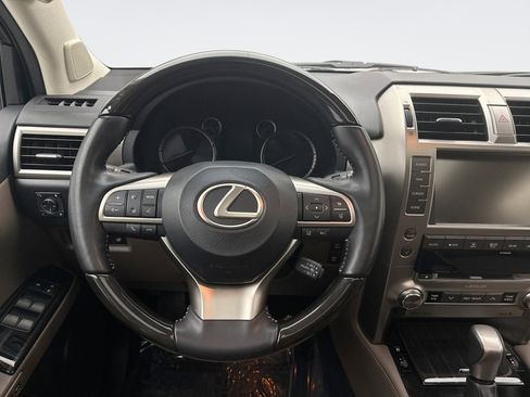 Used 2021 Lexus GX 460 Premium w/ Premium Package image 12