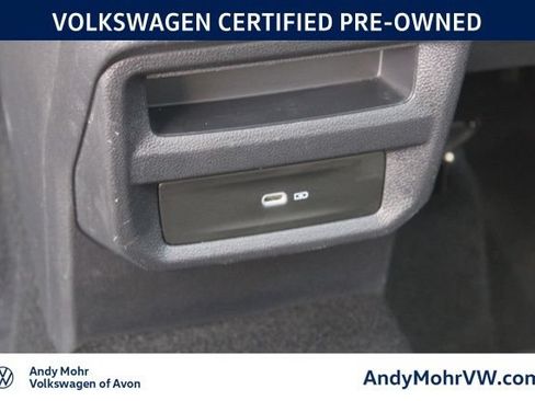 Used 2022 Volkswagen Taos SE w/ Panoramic Sunroof Package AWD/4WD image 27