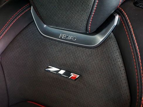 Used 2018 Chevrolet Camaro ZL1 image 75