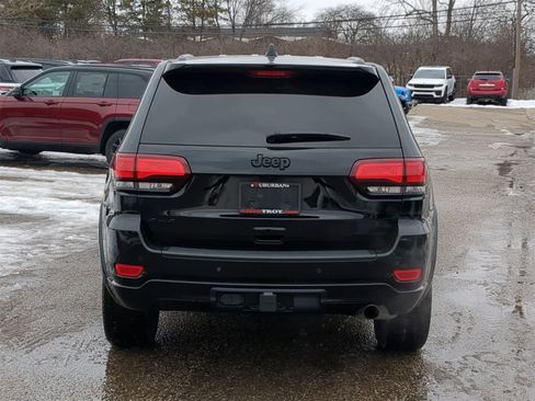Certified 2022 Jeep Grand Cherokee Laredo X image 13