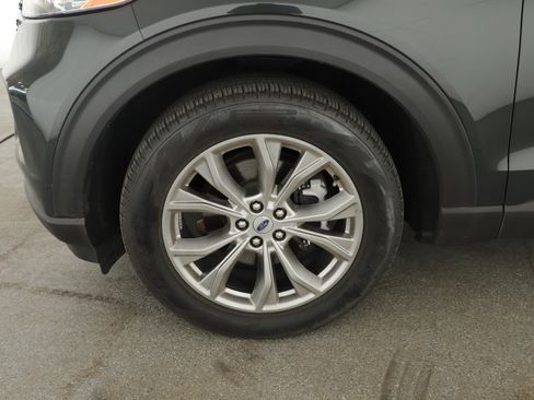 Used 2023 Ford Explorer XLT w/ Equipment Group 202A image 10