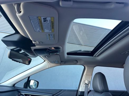 Used 2025 Subaru Outback Limited image 24