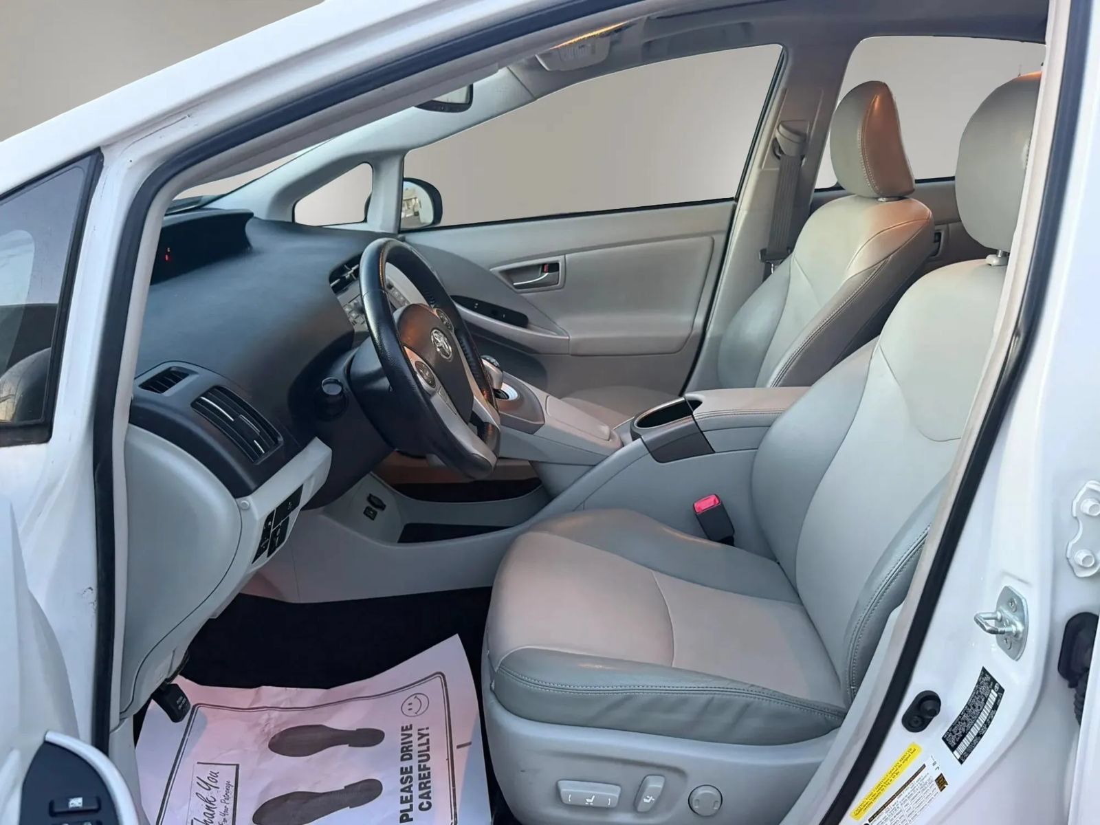 Used 2012 Toyota Prius Four w/ Deluxe Solar Roof Pkg FWD image 14