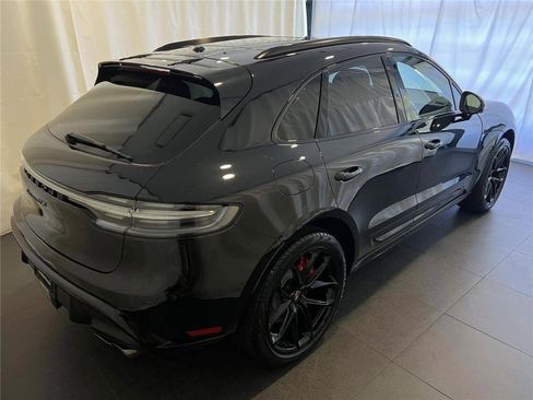 Used 2026 Porsche Macan GTS image 9