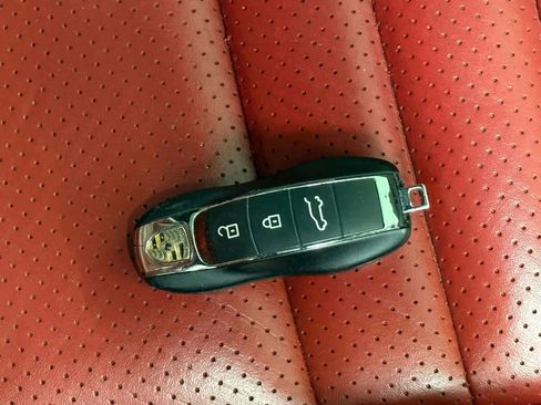 Used 2015 Porsche Panamera GTS image 39