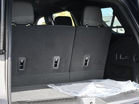 New 2026 GMC Yukon Elevation RWD image 24
