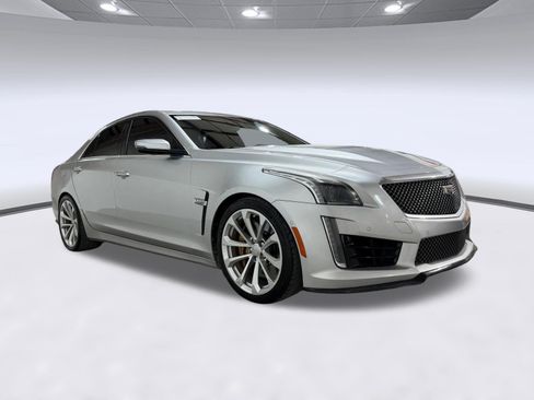 Used 2016 Cadillac CTS V w/ Luxury Package RWD image 7