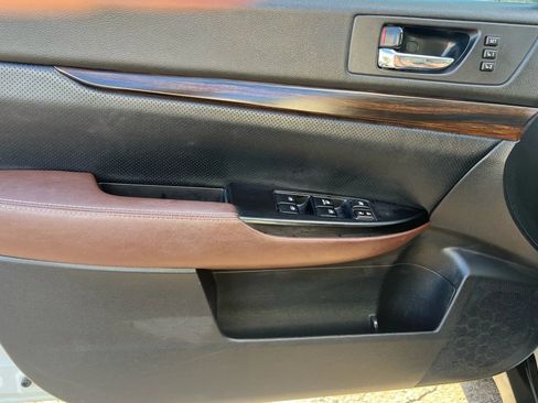 Used 2014 Subaru Outback 2.5i Limited image 8