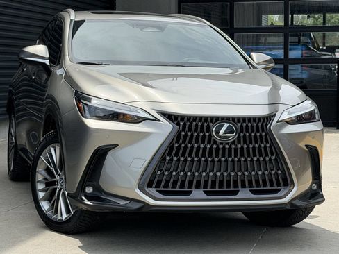 Used 2022 Lexus NX 350 AWD image 5