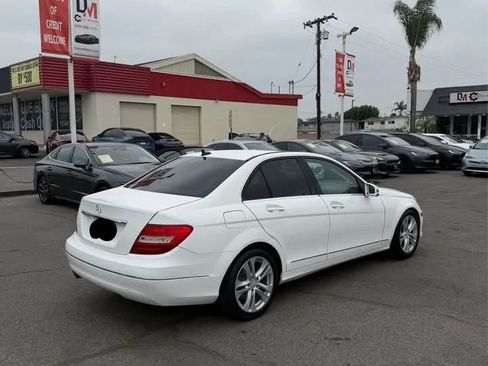 Used 2013 Mercedes-Benz C 250 Sedan image 4