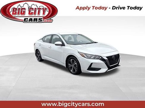 Used 2022 Nissan Sentra SV image 1