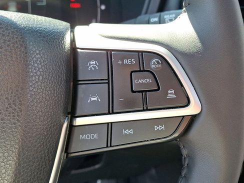 Used 2025 Toyota Grand Highlander AWD Hybrid image 19