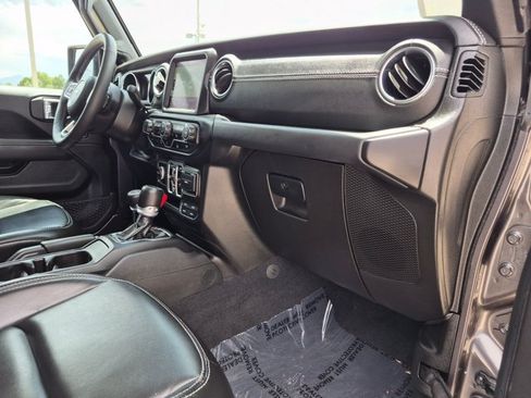 Used 2023 Jeep Wrangler Unlimited Sahara w/ Cold Weather Group AWD/4WD image 21