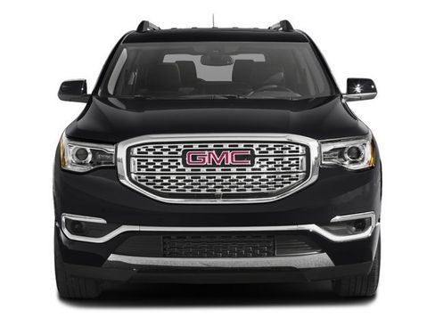 Used 2017 GMC Acadia Denali w/ Technology Package FWD image 7