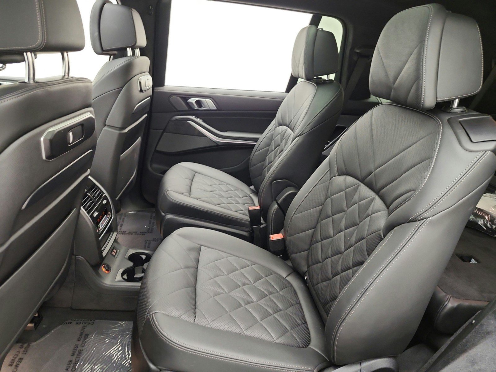 Used 2024 BMW X7 xDrive40i w/ Executive Package AWD/4WD image 13