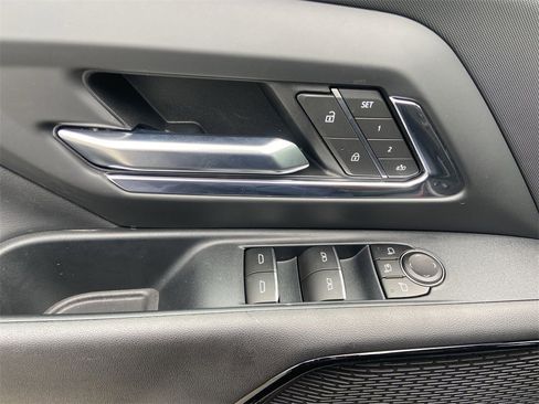 New 2025 Chevrolet Silverado EV RST image 24