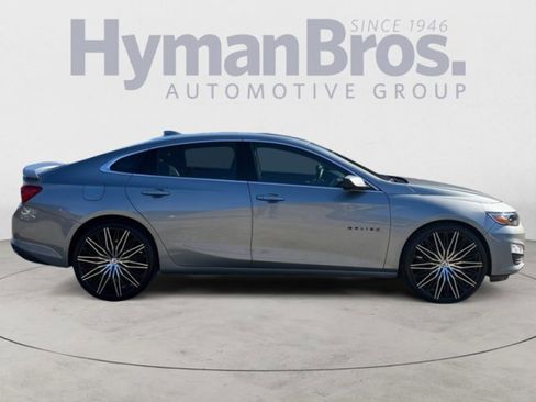 Used 2024 Chevrolet Malibu RS image 2