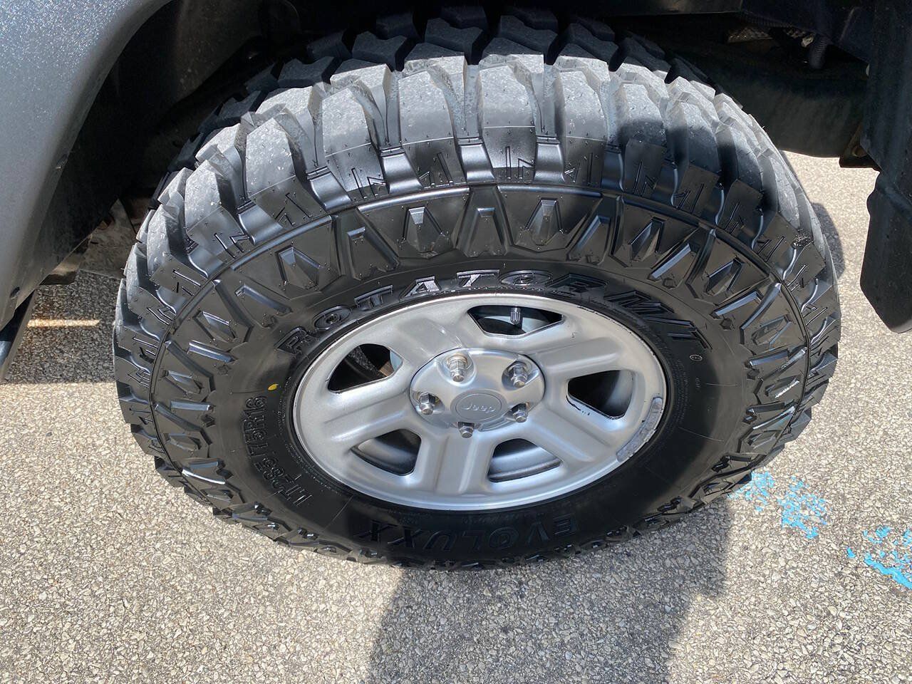 Used 2018 Jeep Wrangler Unlimited Sport AWD/4WD image 10
