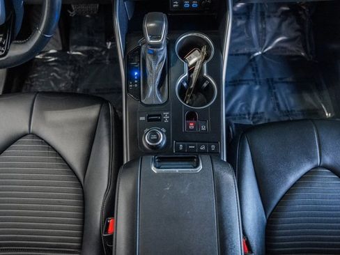 Used 2022 Toyota Highlander XSE image 27