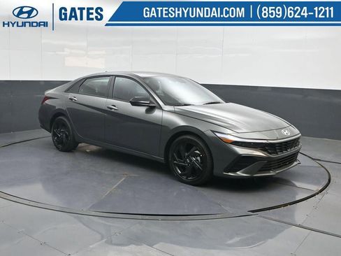 New 2026 Hyundai Elantra Sport FWD image 4