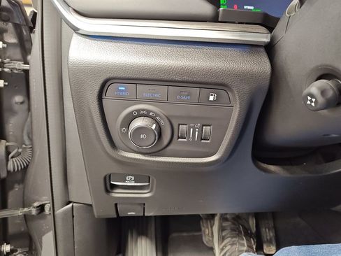 Used 2022 Jeep Grand Cherokee Overland AWD/4WD image 28