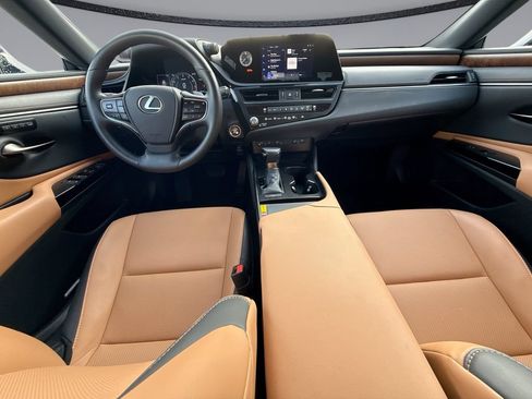 Used 2025 Lexus ES 350 w/ Premium Package FWD image 19