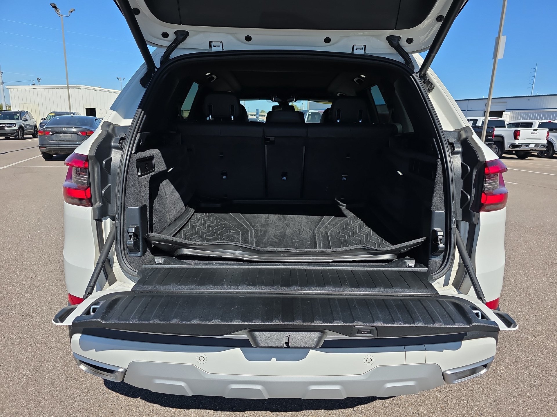Used 2022 BMW X5 sDrive40i w/ Premium Package RWD image 14