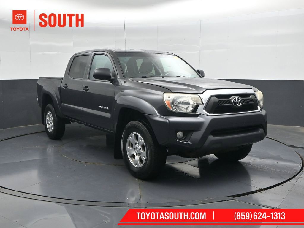 Used 2012 Toyota Tacoma 4x4 Double Cab w/ SR5 Pkg image 4