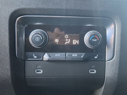 Used 2023 Chevrolet Tahoe LT w/ Luxury Package image 21