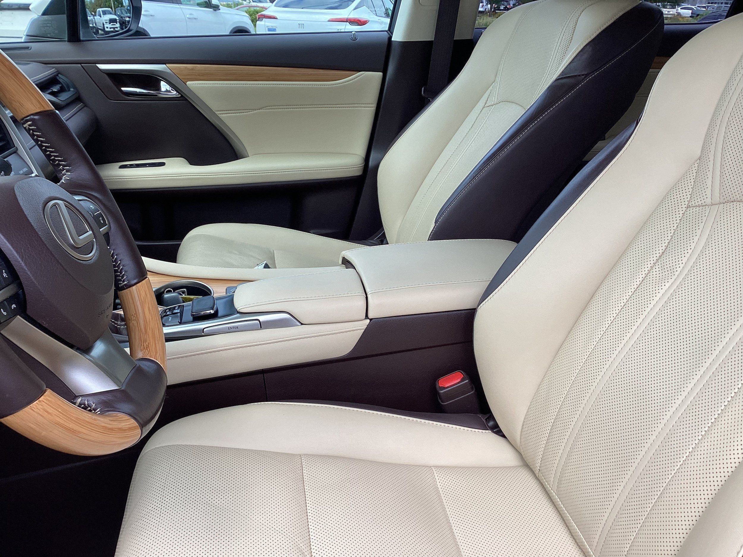 Used 2019 Lexus RX 350L AWD image 12
