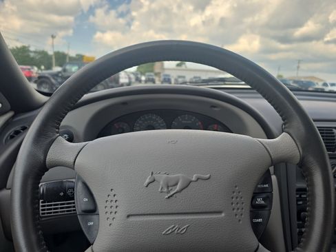 Used 2001 Ford Mustang GT RWD image 16