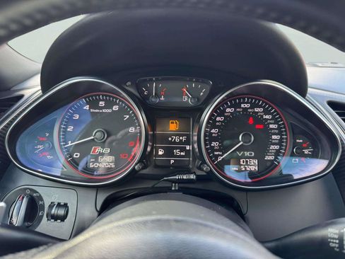Used 2014 Audi R8 V10 AWD/4WD image 28