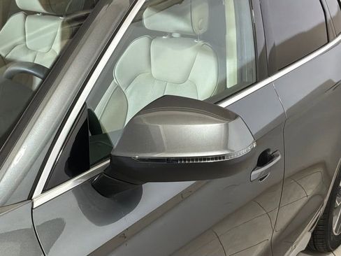 Used 2023 Audi Q5 2.0T Prestige w/ Prestige Package image 25