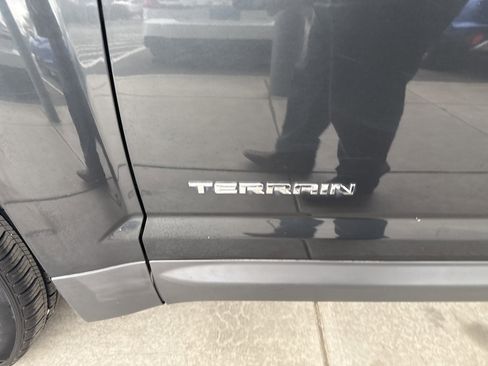 Used 2013 GMC Terrain SLE image 19