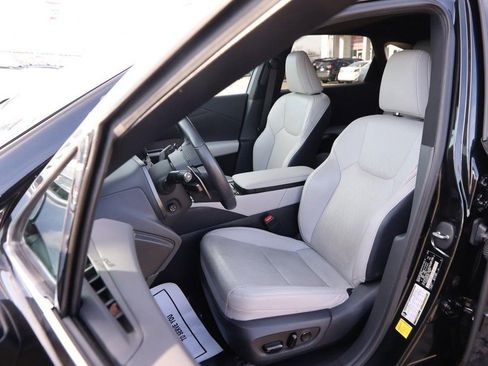 Used 2016 Ford F150 XLT w/ XTR Package image 24