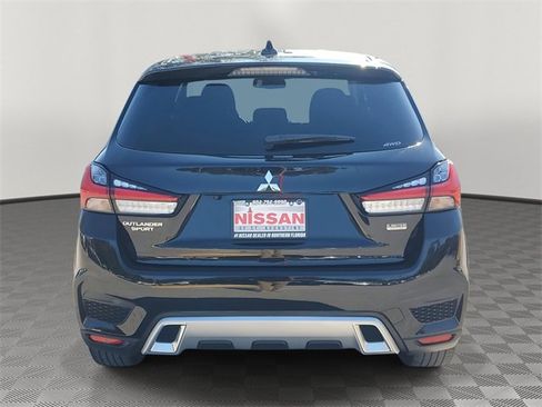 Used 2022 Mitsubishi Outlander Sport LE image 3