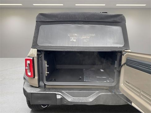 New 2025 Ford Bronco Outer Banks w/ Sasquatch Package image 21