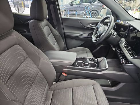 Used 2026 Chevrolet Equinox LT FWD image 10