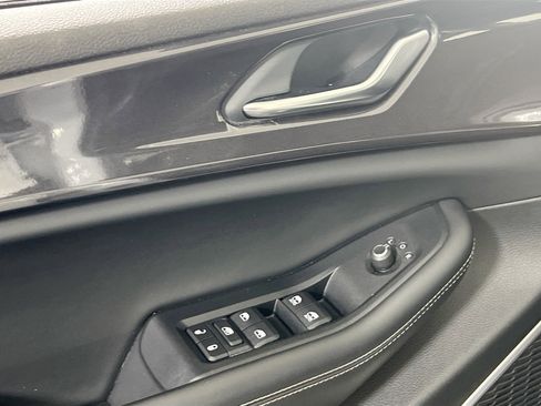 Used 2022 Jeep Grand Cherokee Altitude image 17