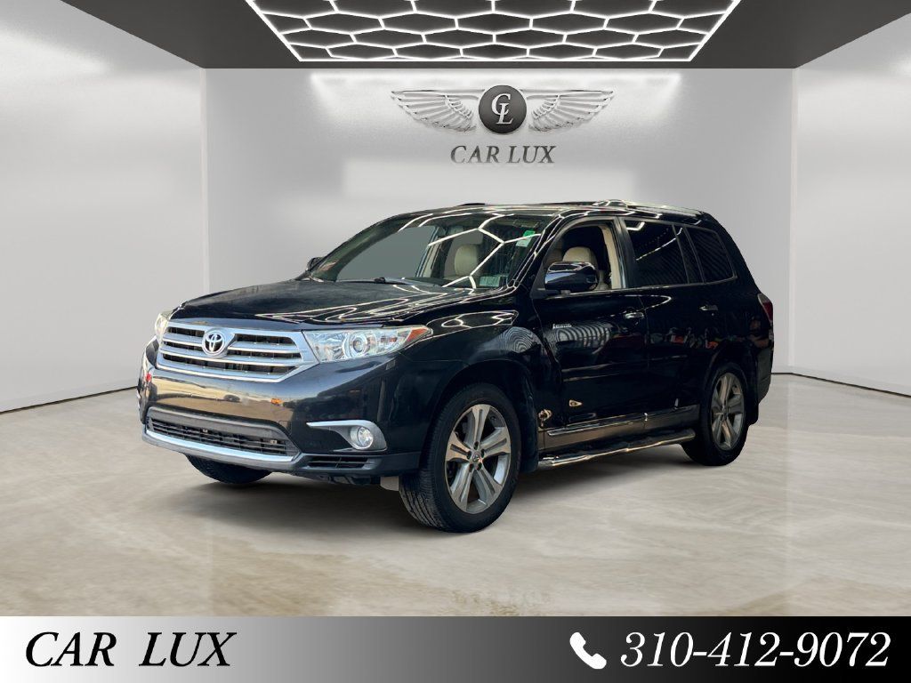 Used 2013 Toyota Highlander Limited FWD image 1