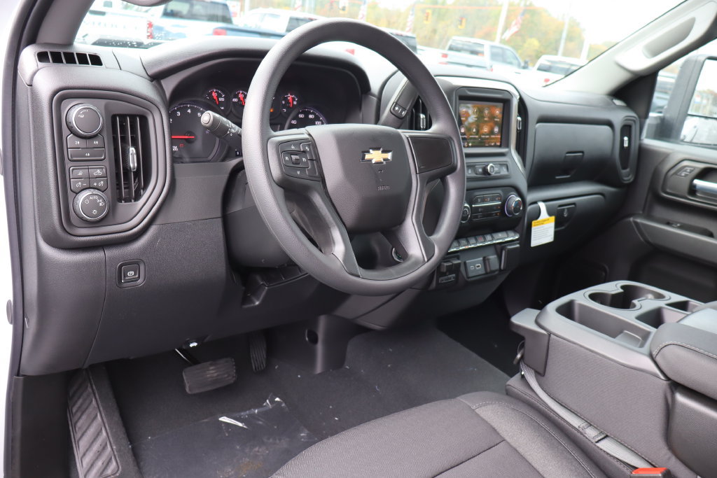New 2026 Chevrolet Silverado 2500 Custom w/ Custom Value Package AWD/4WD image 6