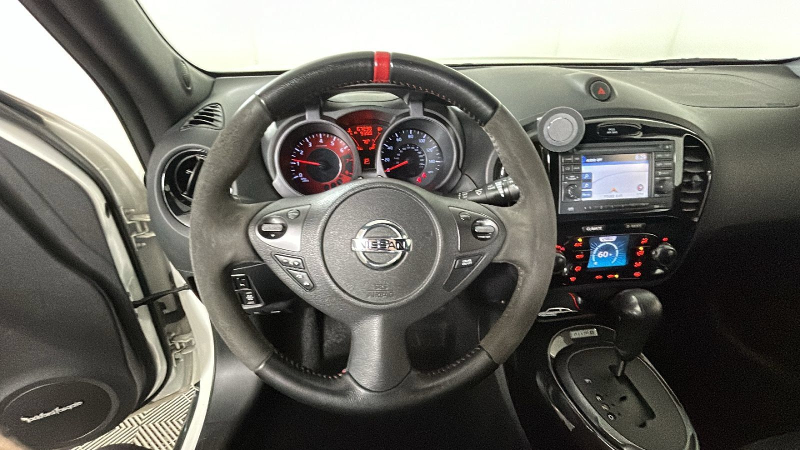 Used 2013 Nissan Juke NISMO AWD/4WD image 17