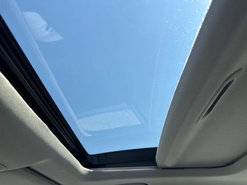 Used 2023 Honda Accord EX image 12