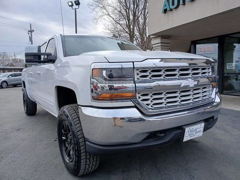 Used 2017 Chevrolet Silverado 1500 LT image 10
