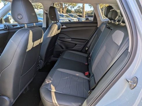 New 2026 Volkswagen Taos SE FWD image 13