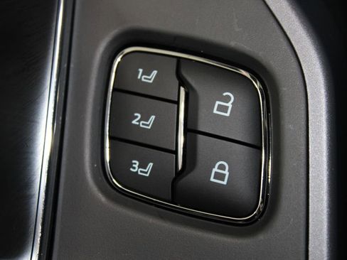 New 2025 Ford F150 Lariat w/ Equipment Group 502A High image 57