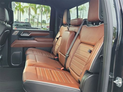 Certified 2025 GMC Sierra 3500 Denali Ultimate image 26