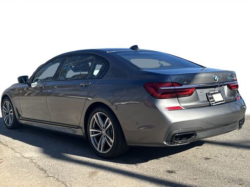 Used 2017 BMW 750i xDrive image 27