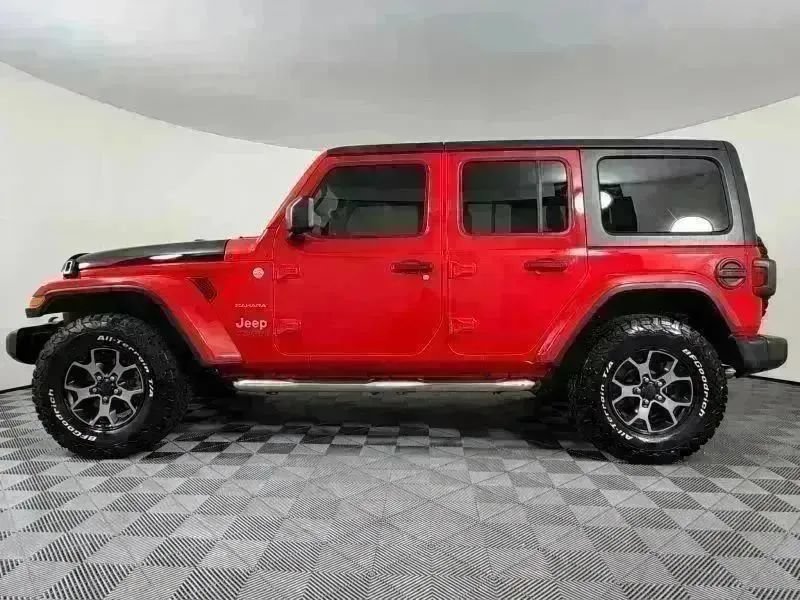 Used 2020 Jeep Wrangler Unlimited Sahara AWD/4WD image 3