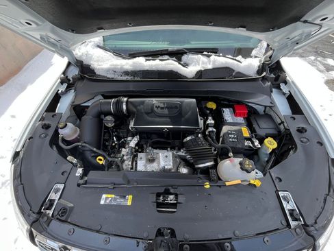 Used 2025 Jeep Compass Limited image 33